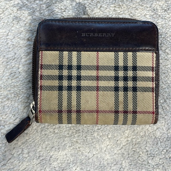 Burberry Nova Check and Leather Compact Wallet Brown Tan Designer - Picture 1 of 17